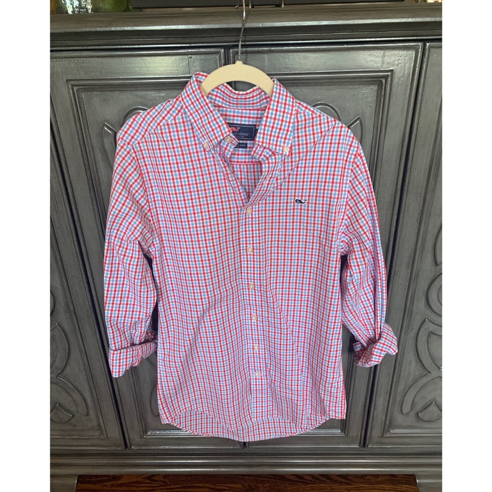 XS Men’s Vineyard Vines Button Up Shirt
